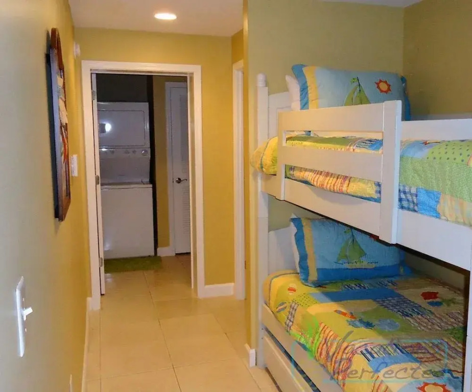 Splash 2104 East