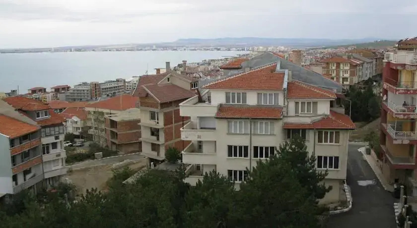 Grandview Apartments