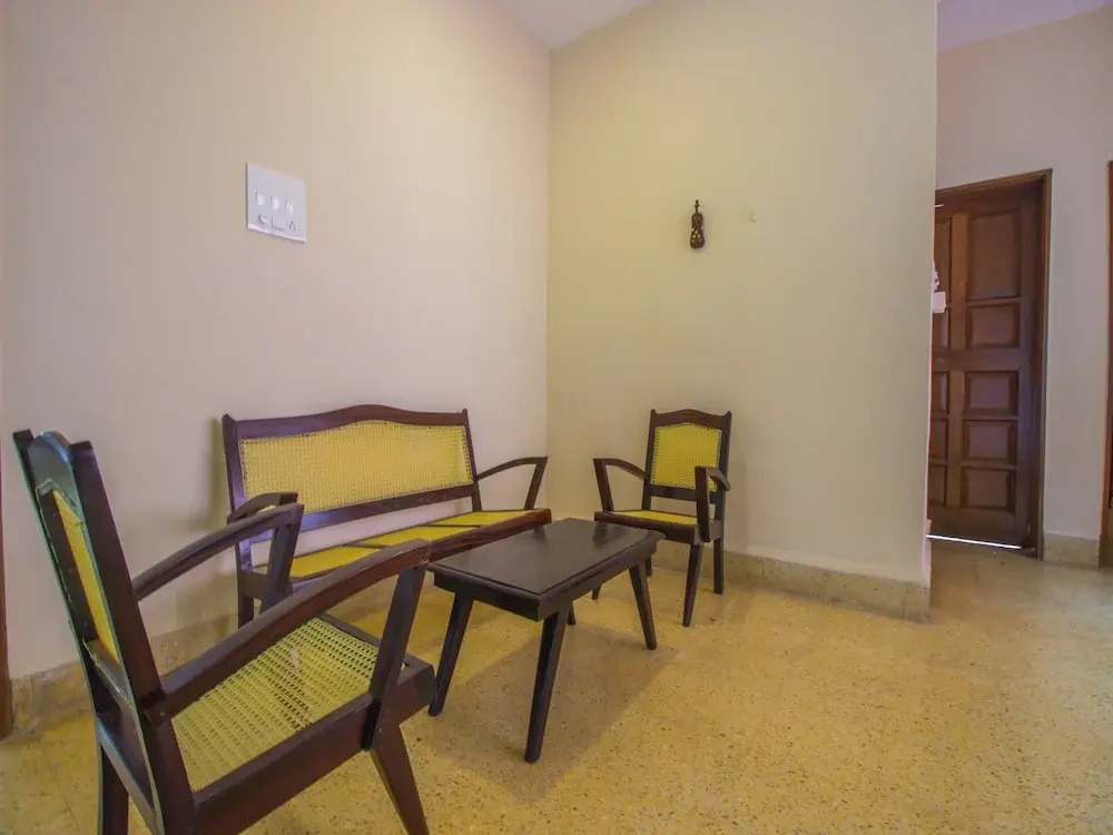 OYO 15470 Home Graceful 3BHK Villa Miramar