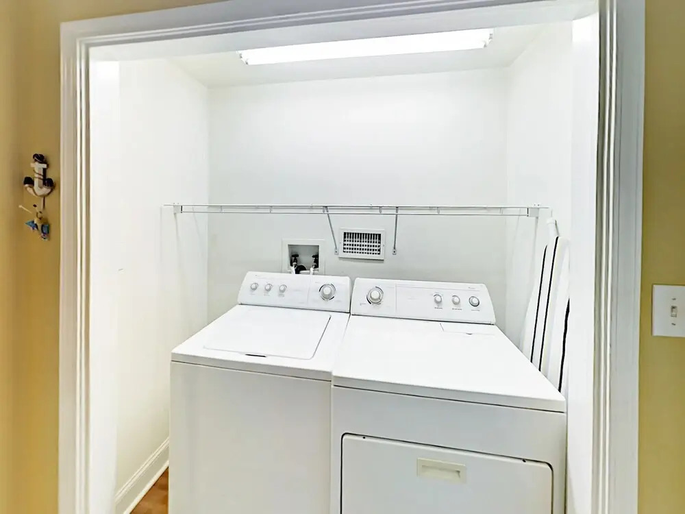 921 W Beach Blvd Condo Unit 705 2 Bedrooms 2 Bathrooms Condo