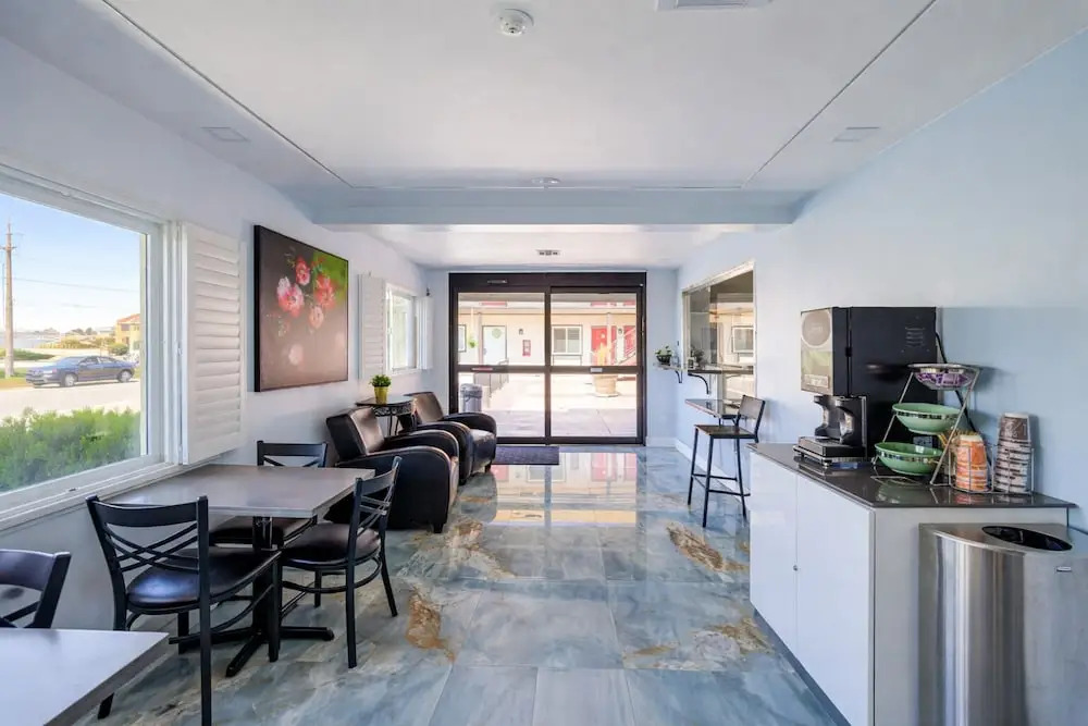 Avenida VIctorville by Aurelia