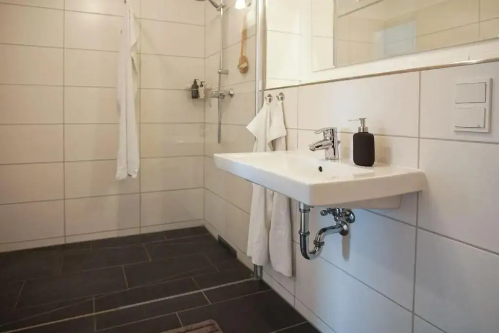 Duenenpark-Heiligenhafen-Haus-Duenengras-Wohnung-11-Duenenlounge