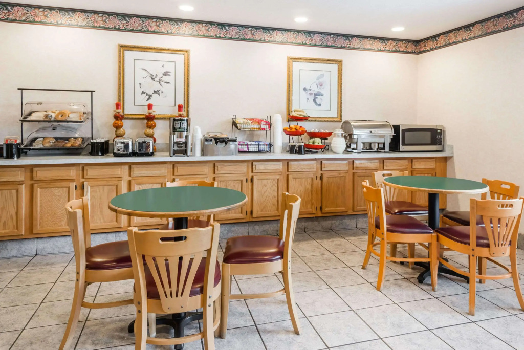 Ramada by Wyndham Strasburg Dover