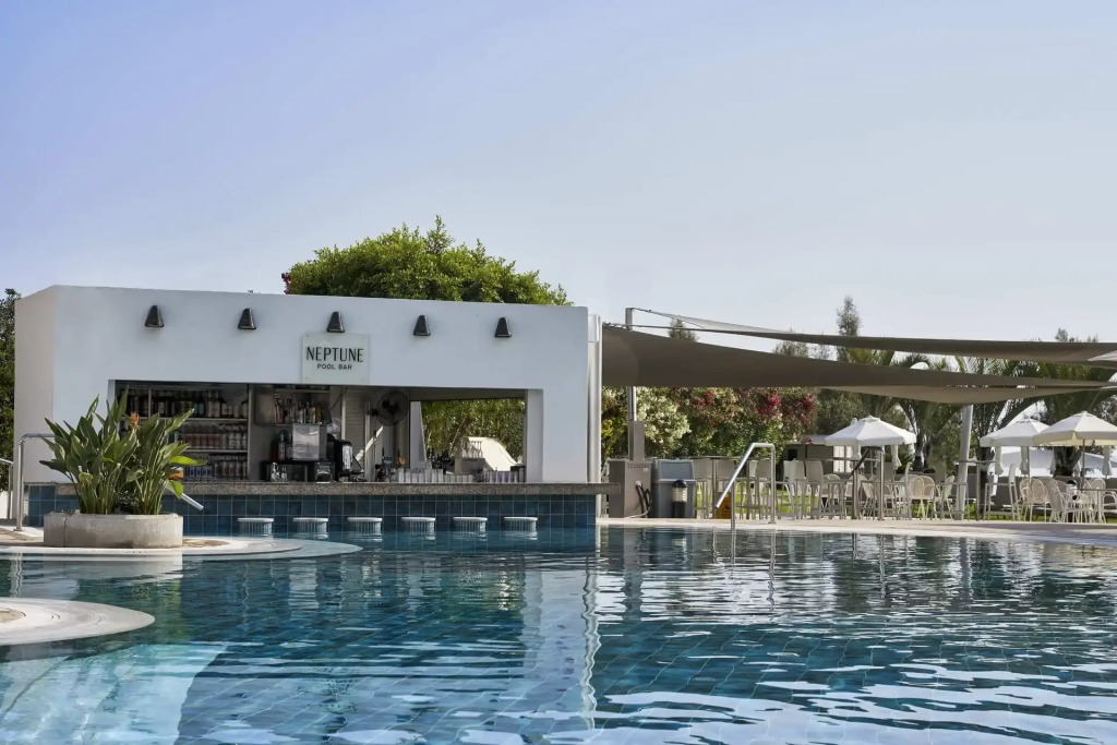 Atlantica Sea Breeze, Adults Only