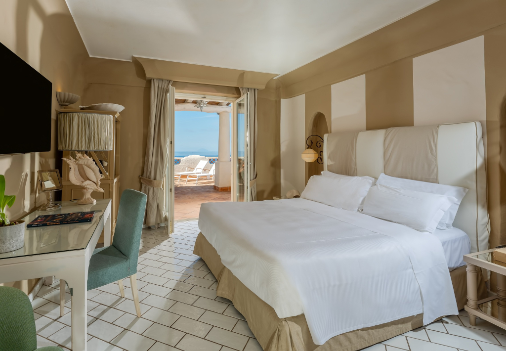 Therasia Resort Sea and SPA - The Leading Hotels of the World