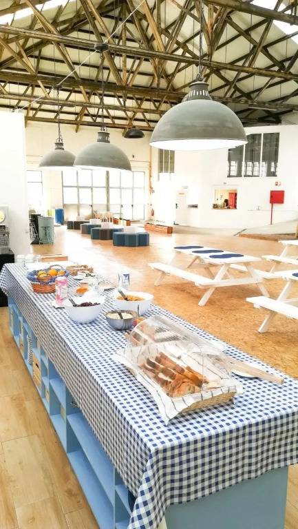 AKTION Peniche Hostel & Apartments