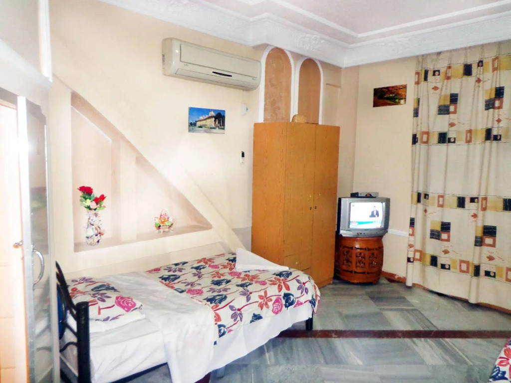 Cairwan Hotel