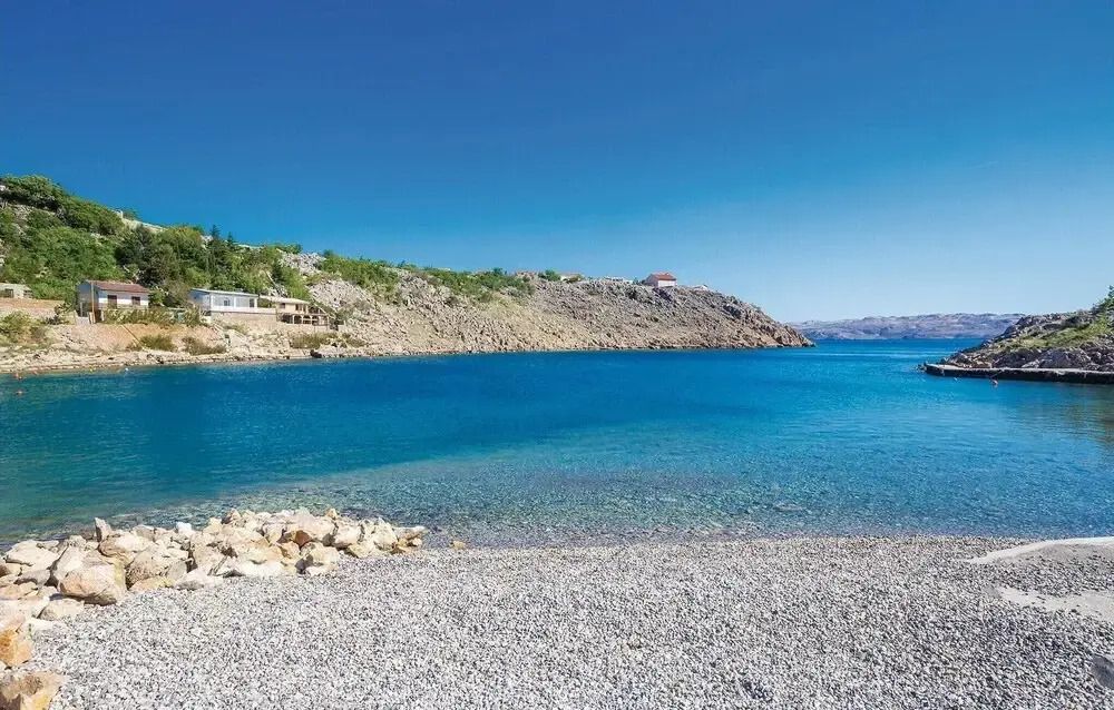 Beautiful Apartment in Cesarica With 1 Bedrooms and Outdoor Swimming Pool