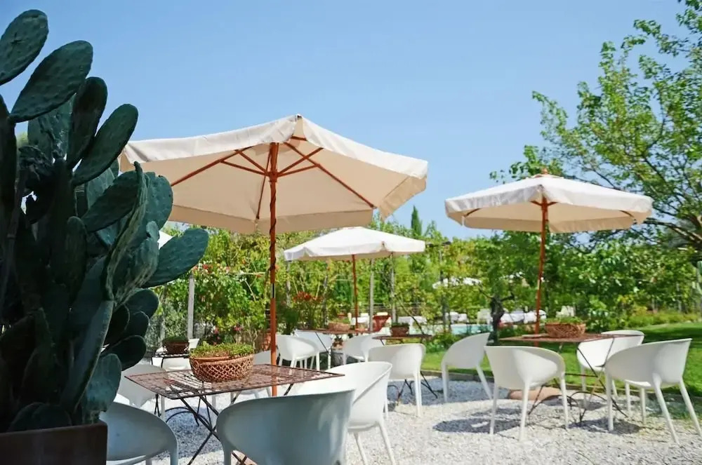 GuestHost - Residence La Mandolata Apartments W Pool & Parking