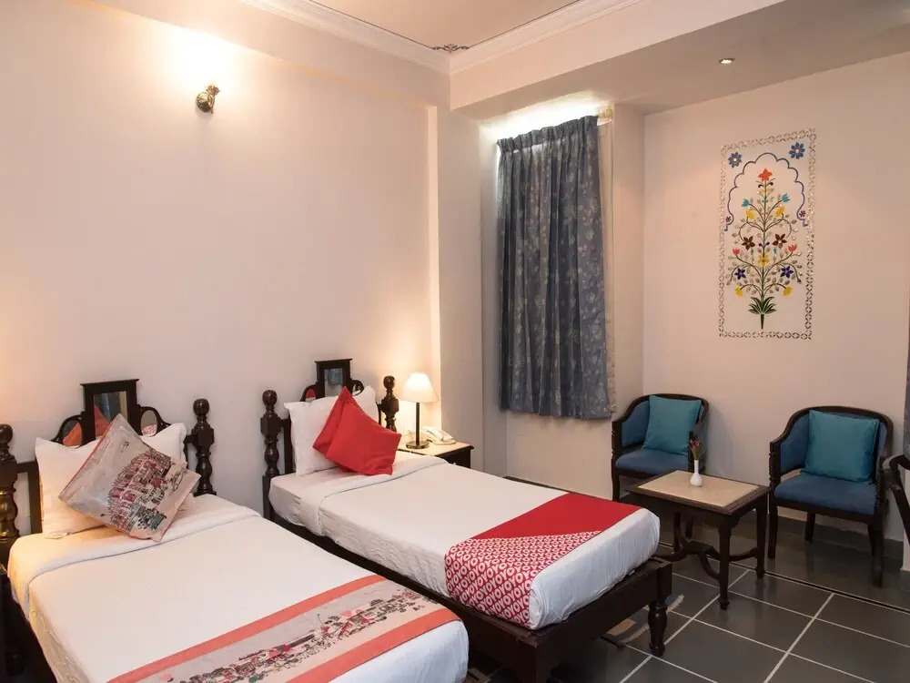 OYO 14357 Dev Villa