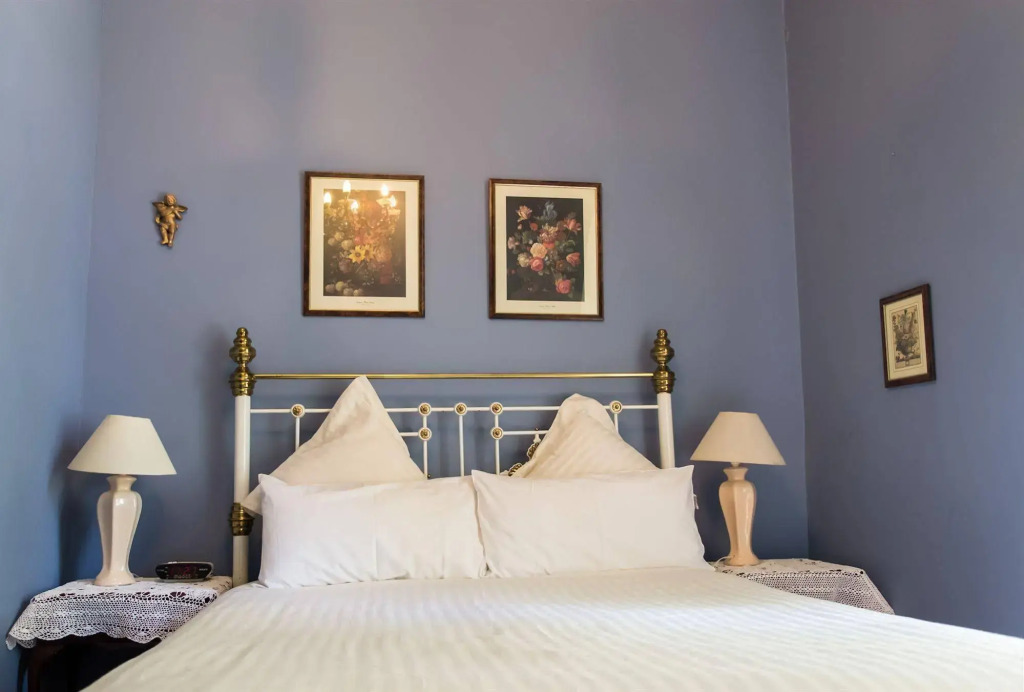 Toorak Manor Hotel Free Parking