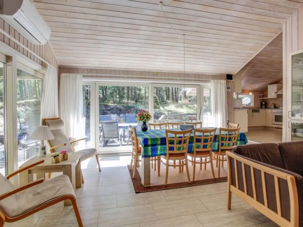 Holiday Home Sylvia - 900m from the sea by Interhome