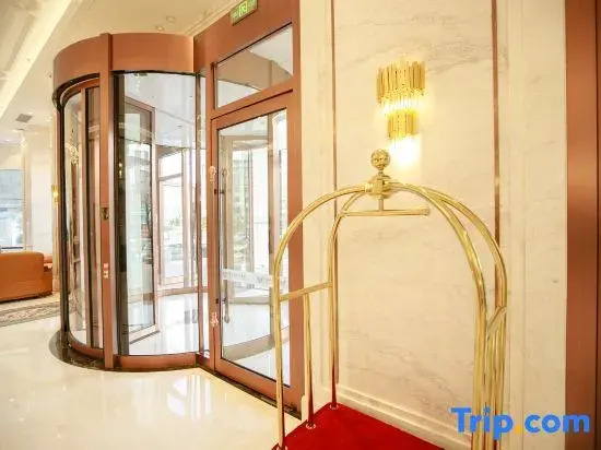 Vienna International Hotel (Jilin Street Railway Station)