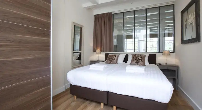 Hugo Apartments