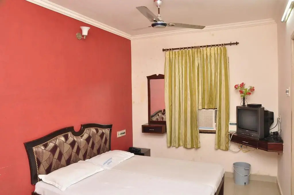 Silver Residency
