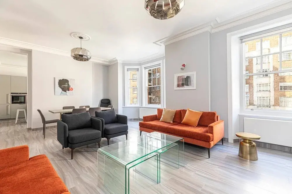 Social Distancing in 3-bed Flat, Near Mayfair and Edgware Road