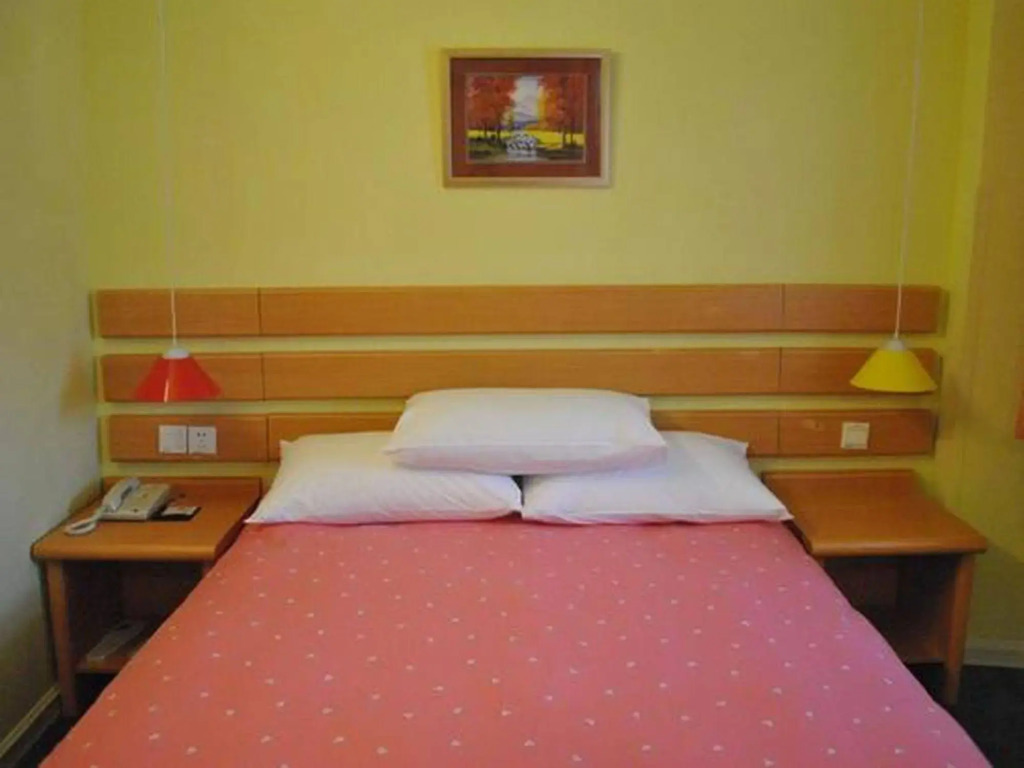Home Inns Shanghai Railway Station North Square Branch