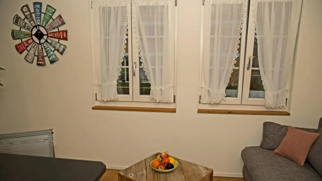 Connys B&B