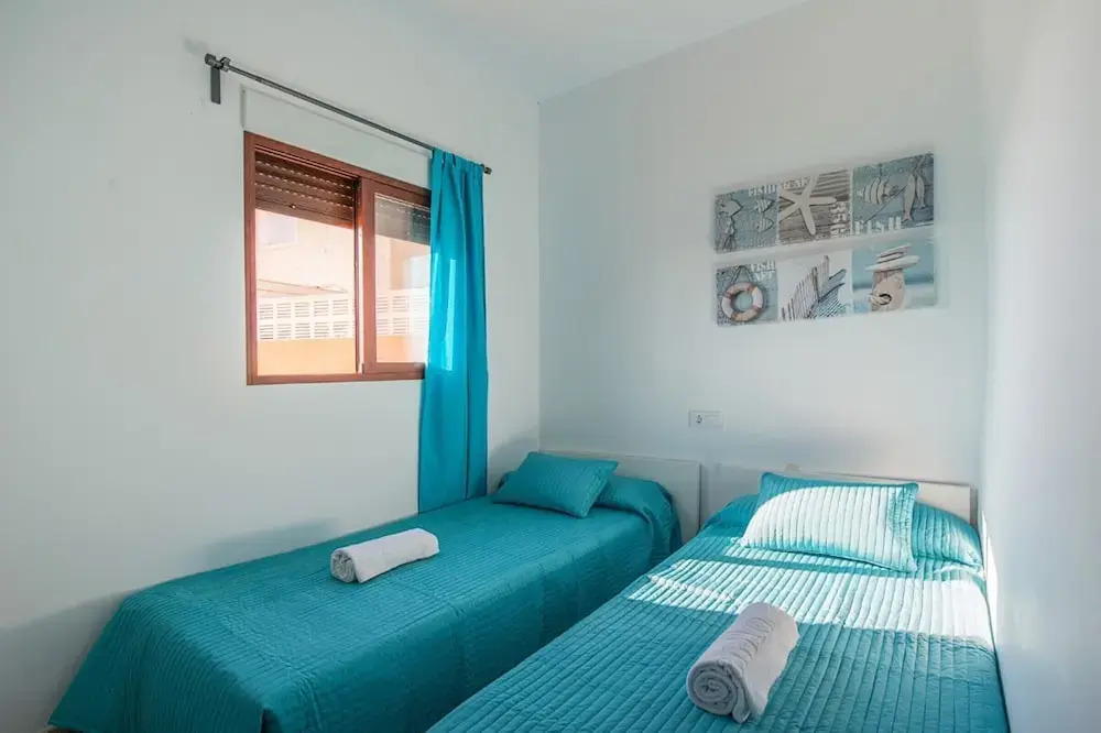 Villa - 12 Bedrooms with Pool and WiFi - 104971
