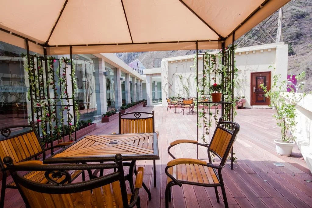 Yujing Xuelian Boutique Hotel