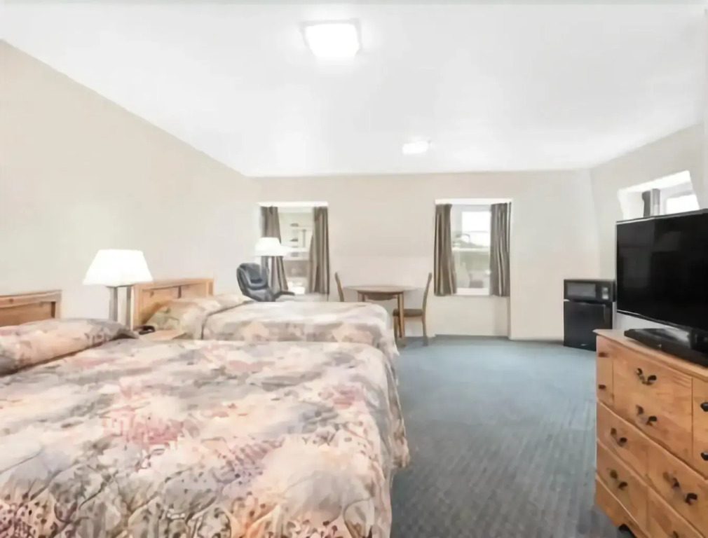 Travelodge by Wyndham New Philadelphia