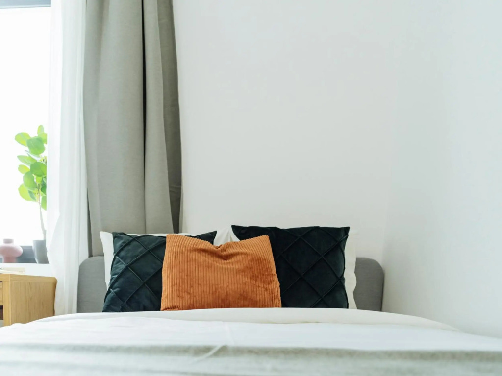 Sunny 2BR Flat - Top Location - Amazing Balcony