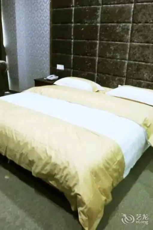 One House Cinema Hotel (Hubei Institute of Economics)(OneHouse影院酒店(湖北经济学院店))