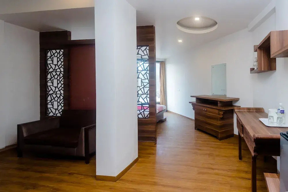 OYO 5699 Hotel Monarch Boutique