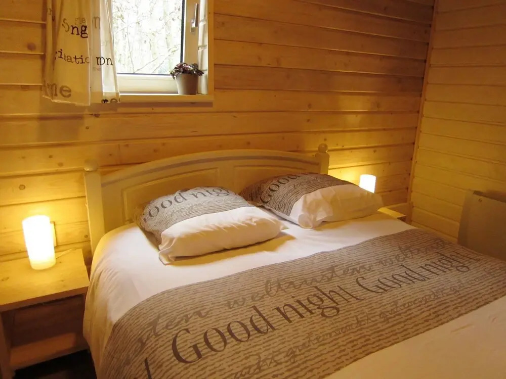 Cozy Chalet in Oignies-en-Thierache with Sauna
