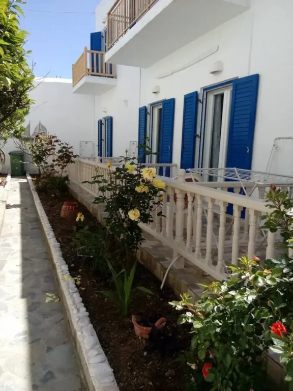 Madaky Hotel