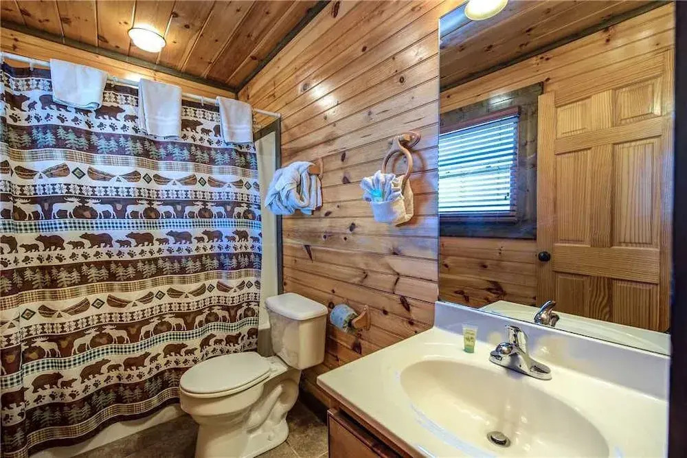 Celebration Lodge 4 Bedroom Home with Hot Tub