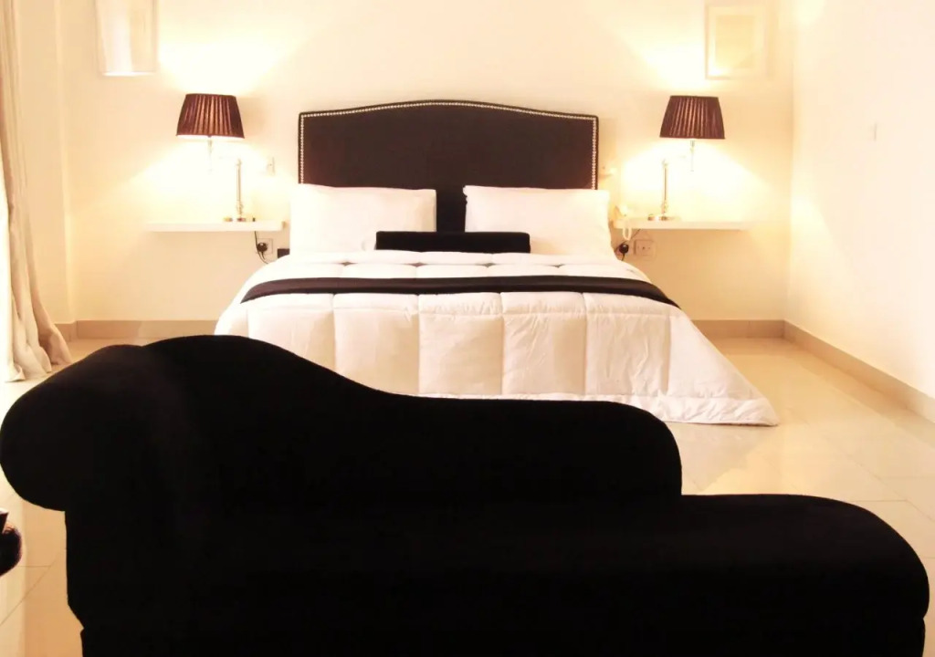 The Aknac Hotel