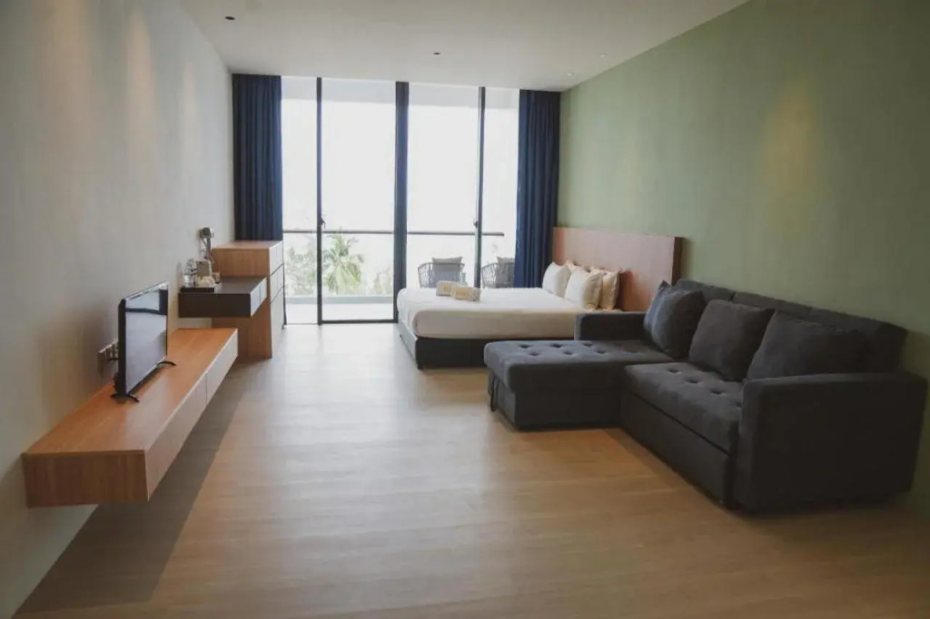 Sematan Roxy Beach Apartment
