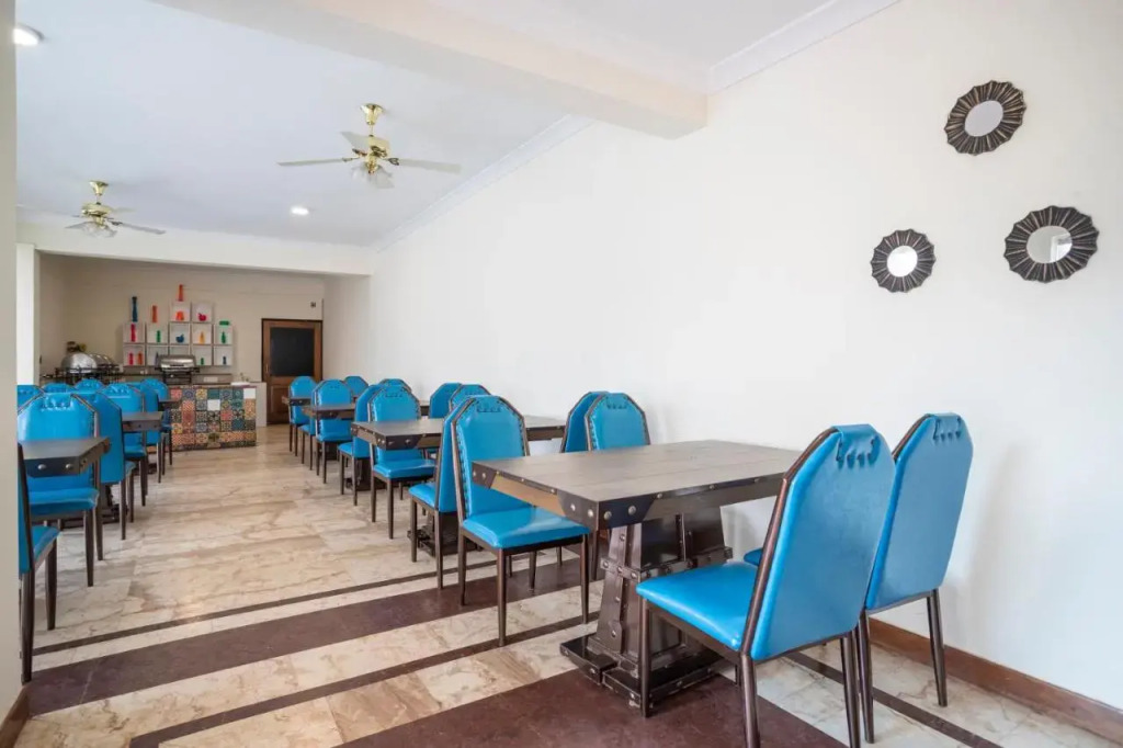 Stone Wood Riverfront Resort, Siolim
