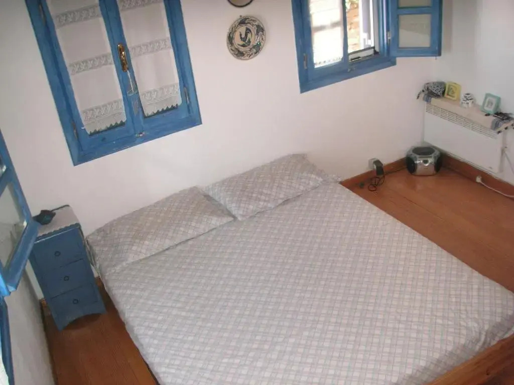 3-level doll house in Kea Ioulida/Chora, Cyclades