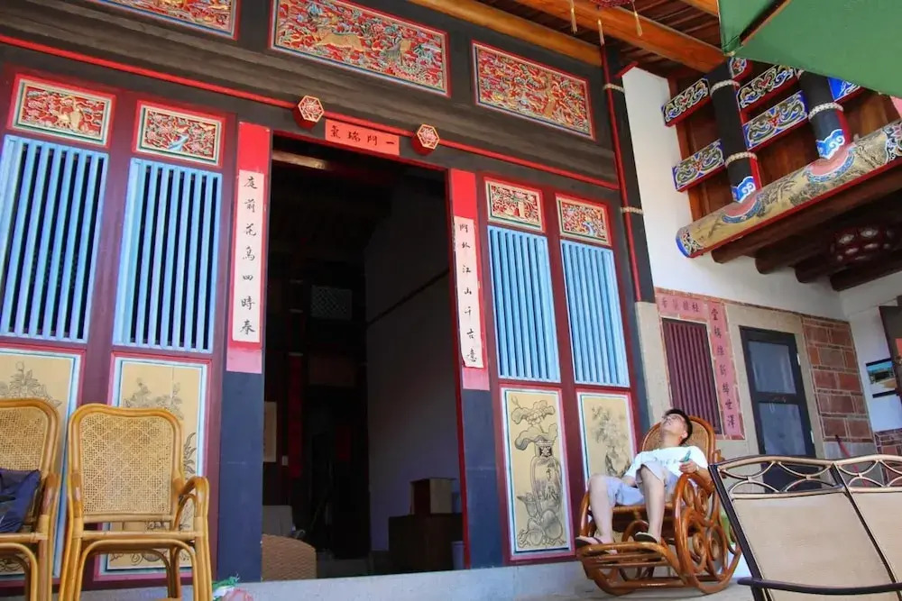 No. 85 Shuitou B&B