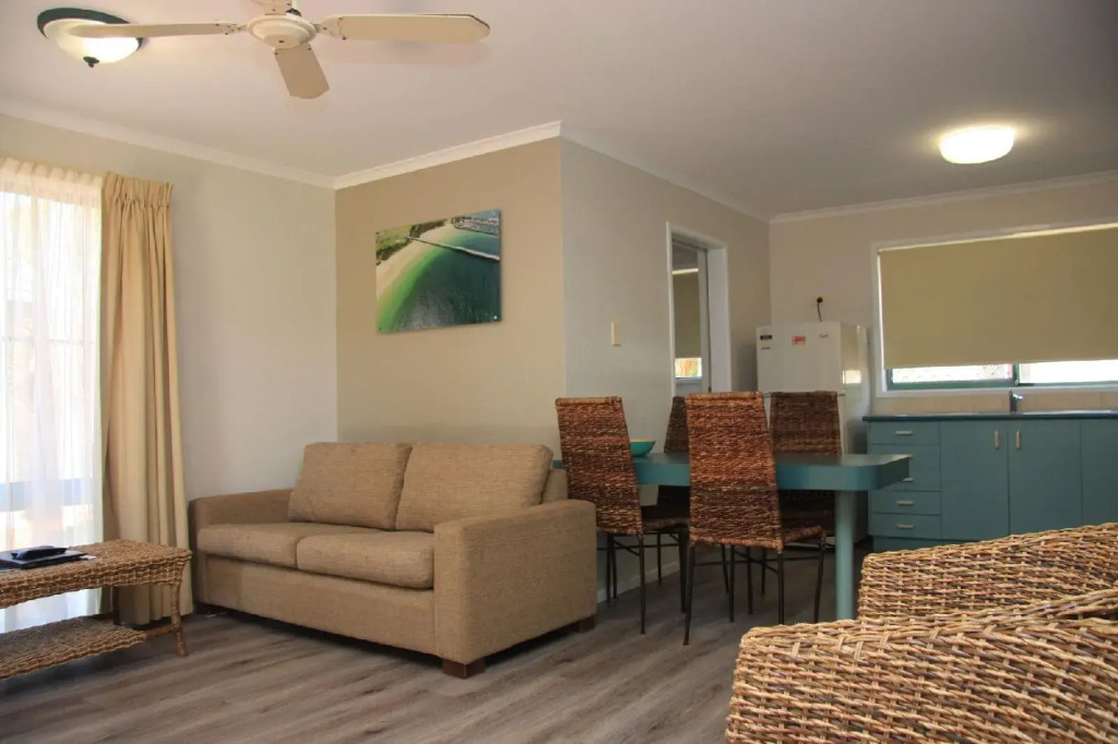 Aqua Villa Holiday Apartments