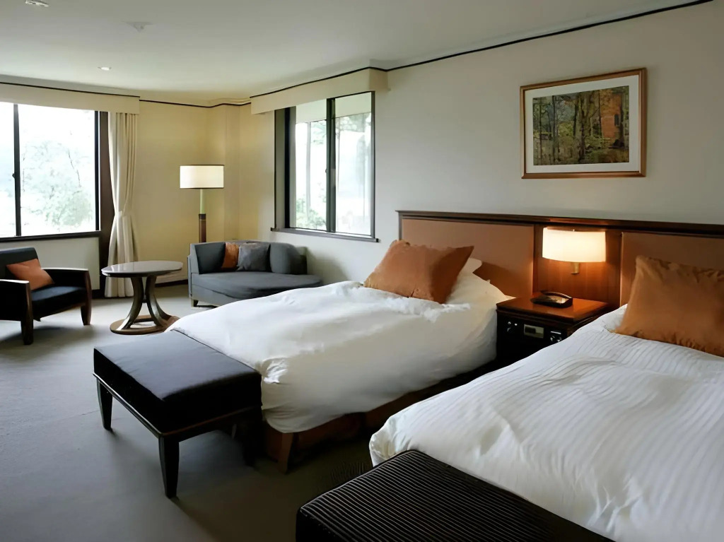 Hotel de Yama, Hakone Lake Side