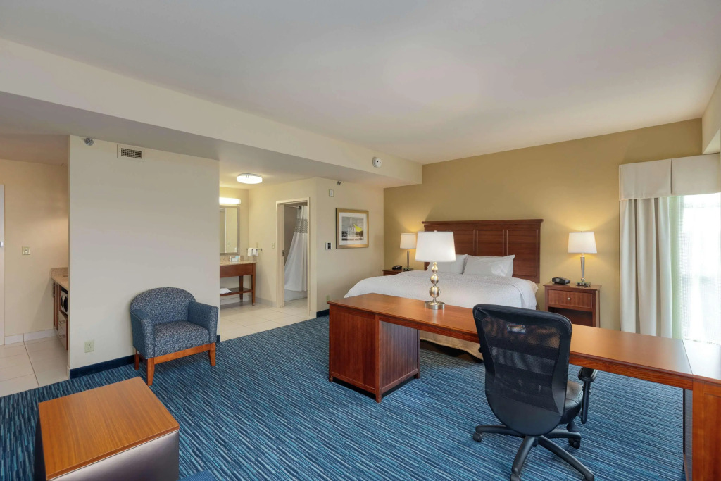 Hampton Inn & Suites Owensboro Downtown Waterfront