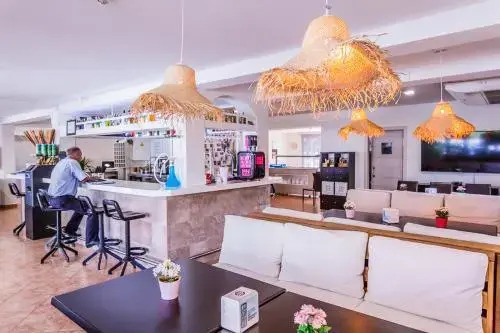 Coral beach house & food