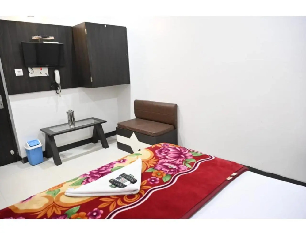 Hotel Arya