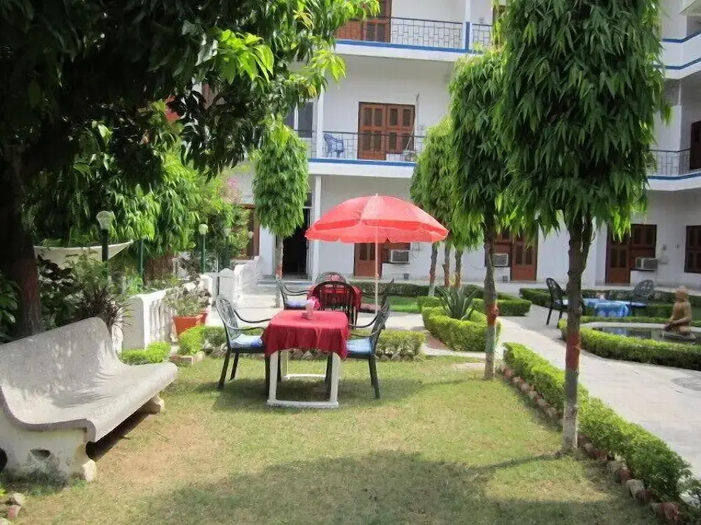 Hotel Surya