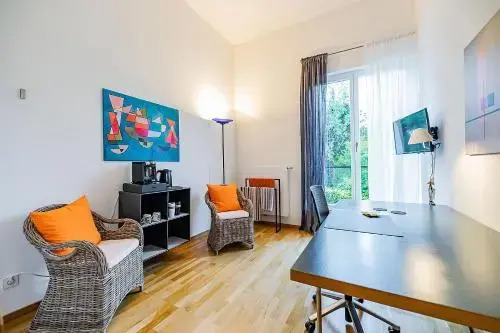 W14 - ILS EURO-FH Hamburg Ideal für Homeoffice