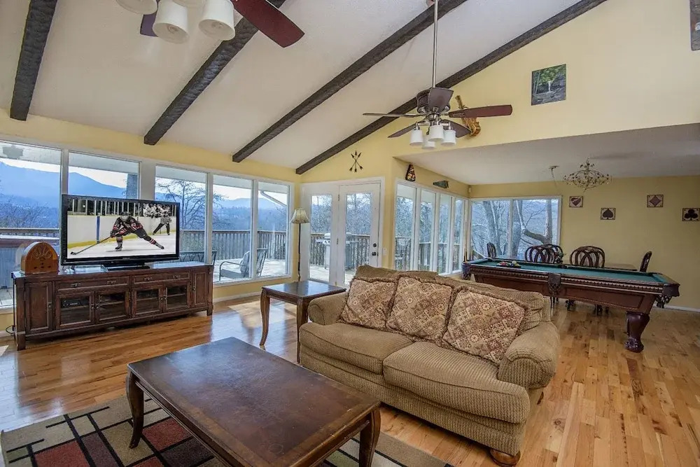 Never-ending View by Heritage Cabin Rentals