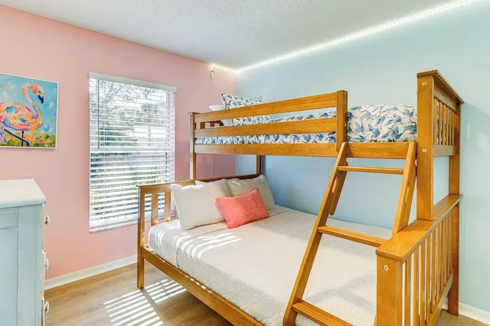 Private Yard & Screened Patio: Sunny Sebastian Gem