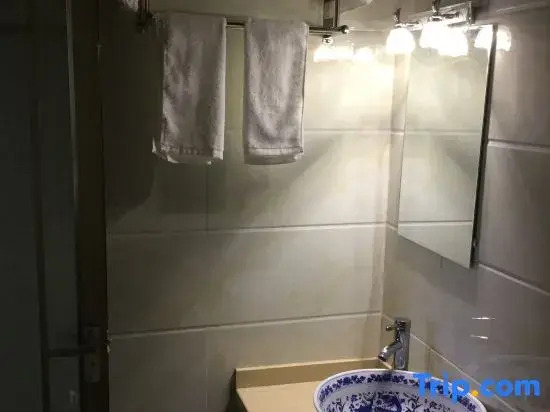 Songpanchuan Main Temple Chuanzang Self-driving Hotel