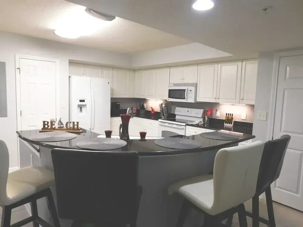 Yacht Club S #1-202 2 Bedroom Condo by Redawning