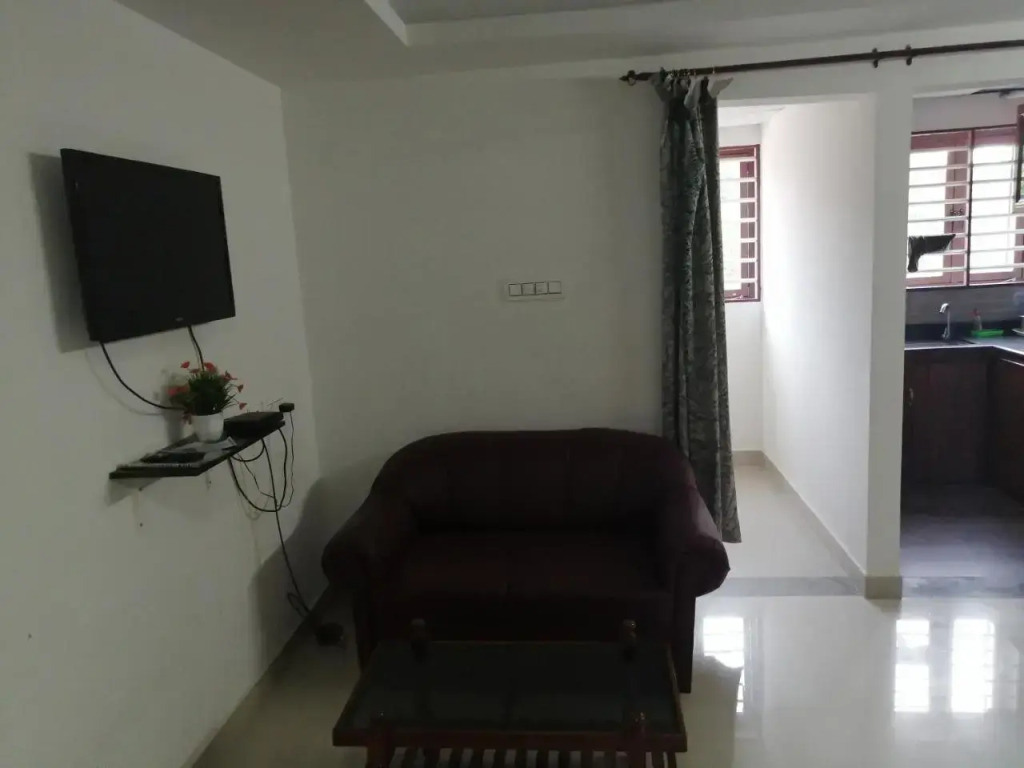 B&B Apartments by OYO Rooms