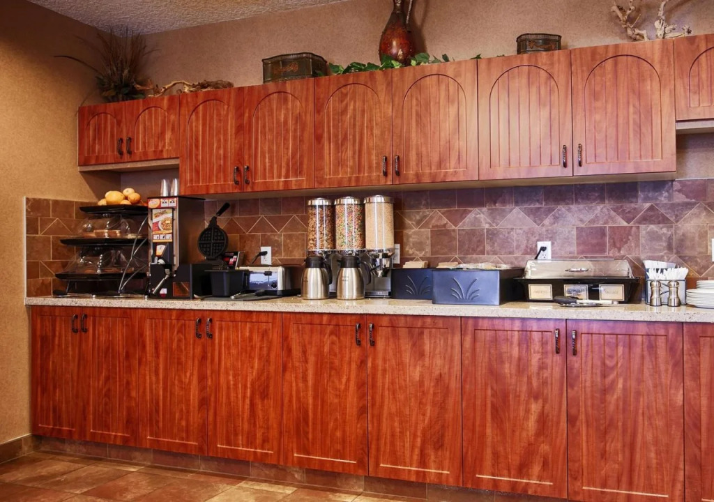 Best Western Diamond Inn