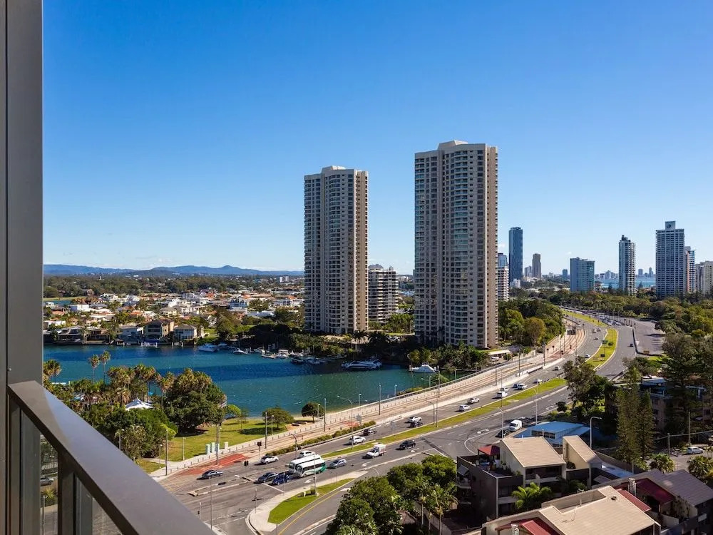Serain Residences On Surfers